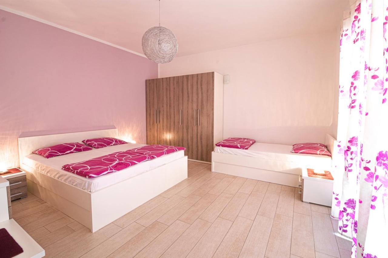 Apartments Sandra Kornić 외부 사진