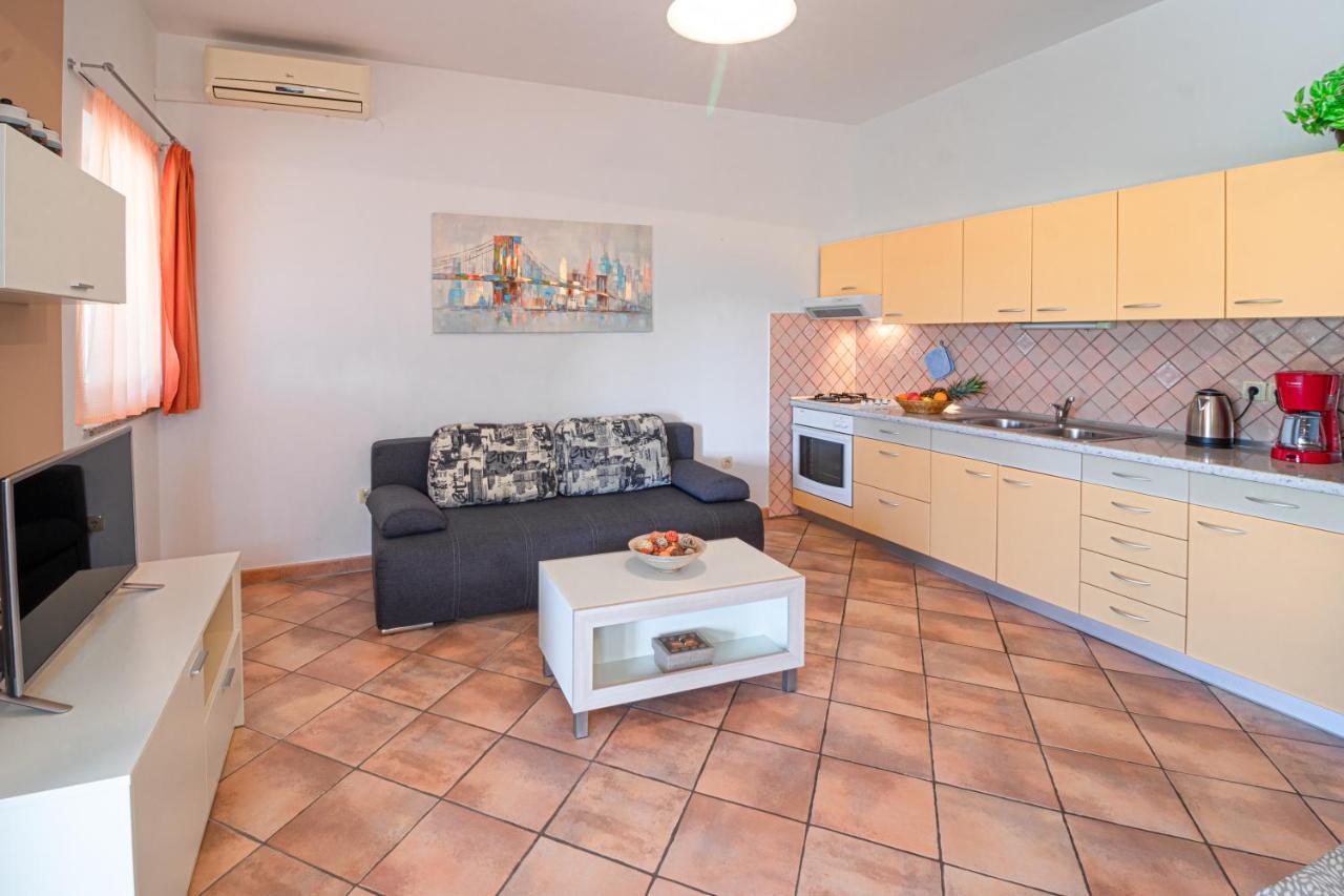 Apartments Sandra Kornić 외부 사진